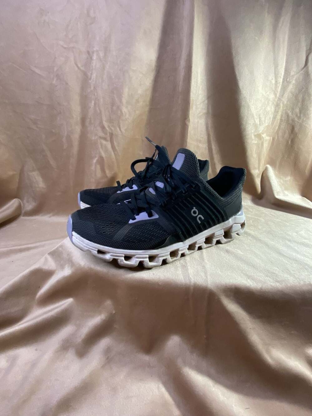 On Running Cloudswift Magnet/Lavender Women's Running Shoes: 7.5